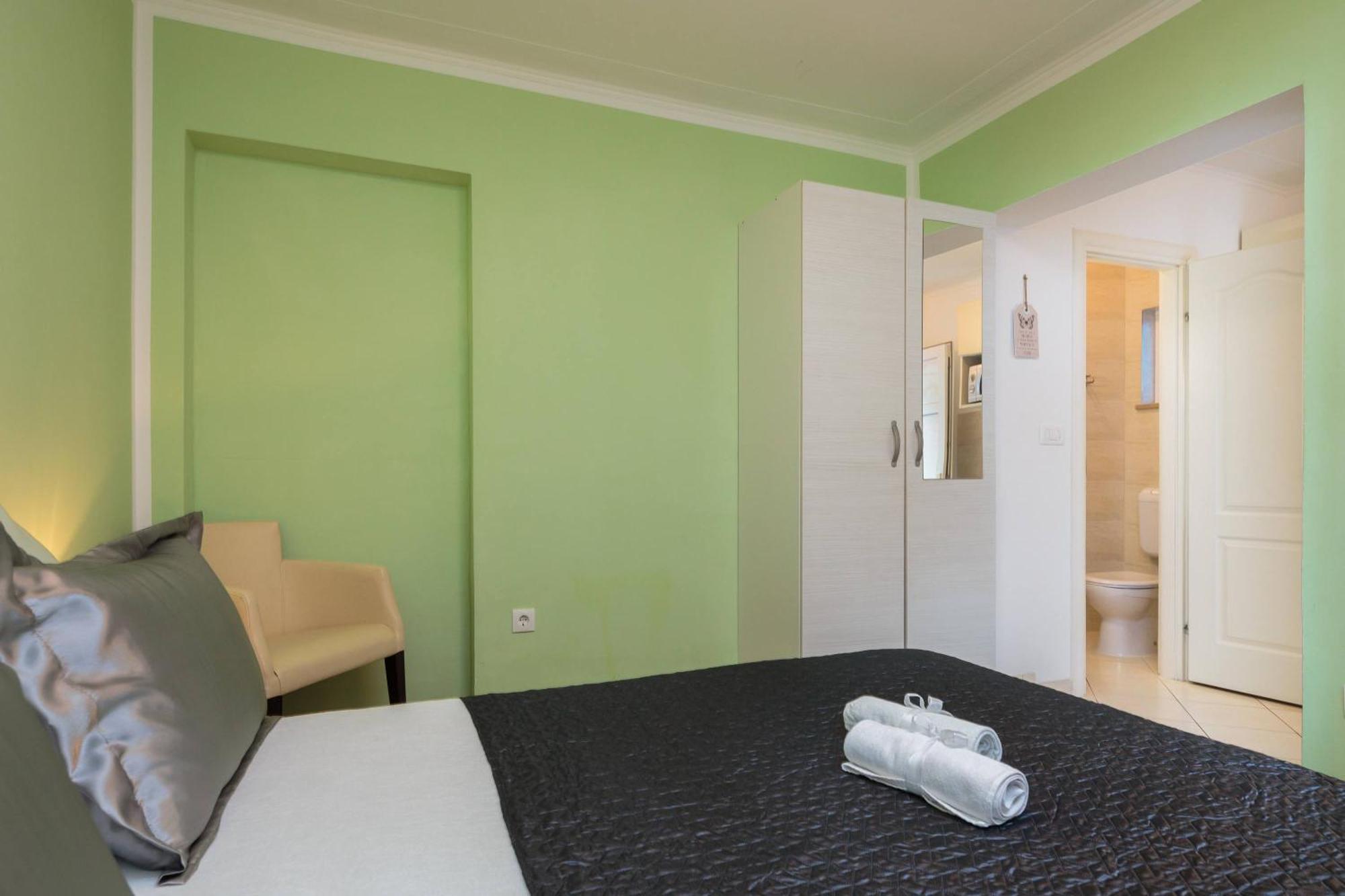 Apartment Krzelj Trogir Exterior photo